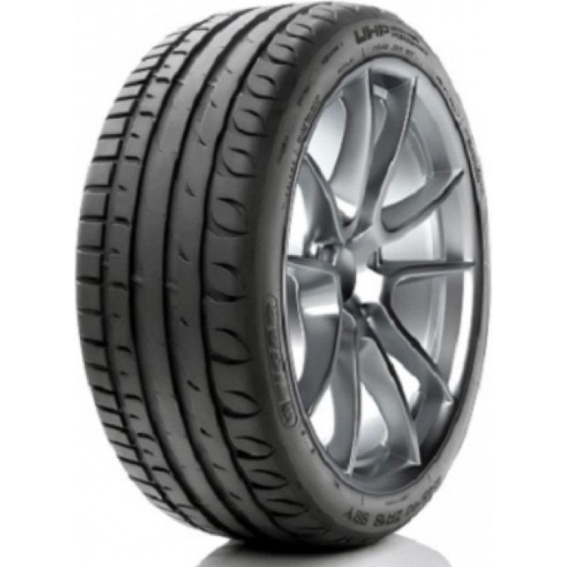 Taurus UHP 215/50/R17 (95W)