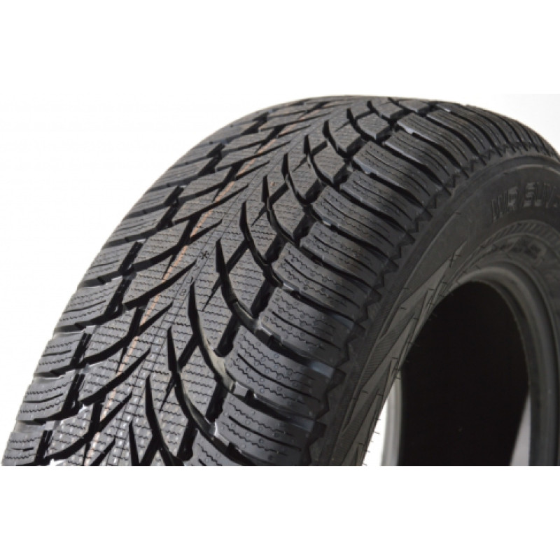 Nokian - WR SUV 4 - 235/65 R17