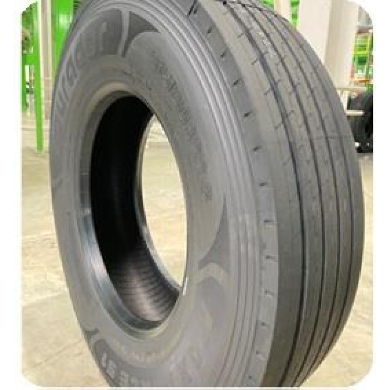 Tourador - MAX FORCE S1 - 235/75 R17C