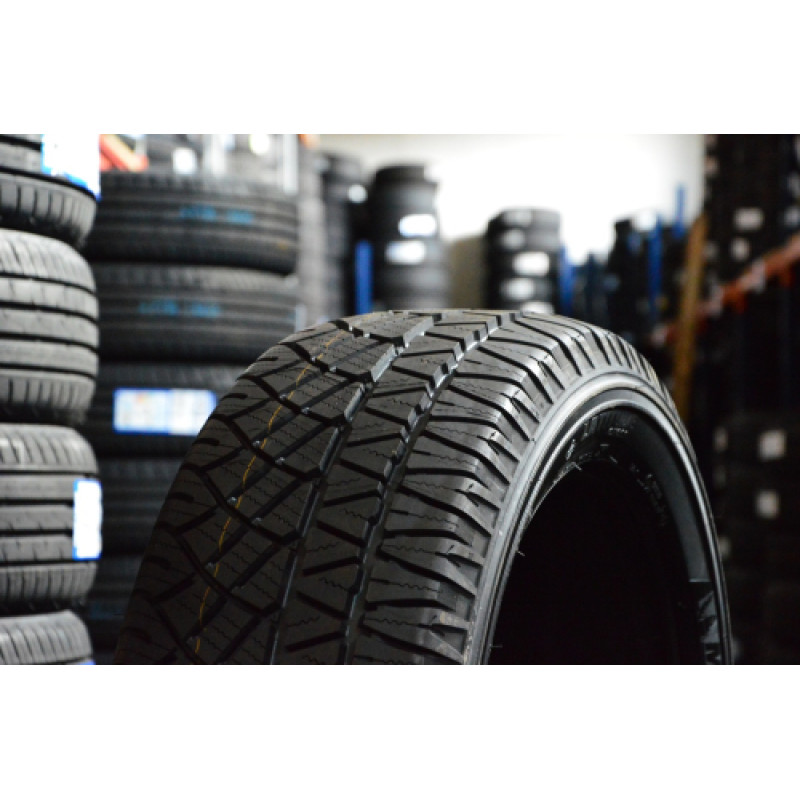 Michelin - LATITUDE CROSS - 235/55 R18C