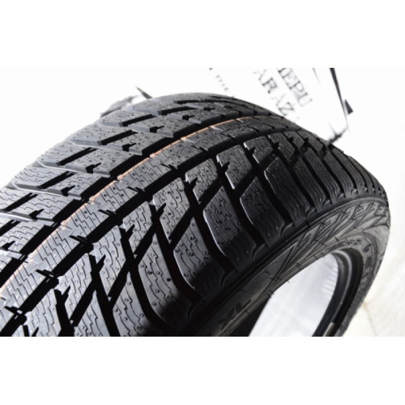 Nokian - WR SUV 3 - 215/55 R18