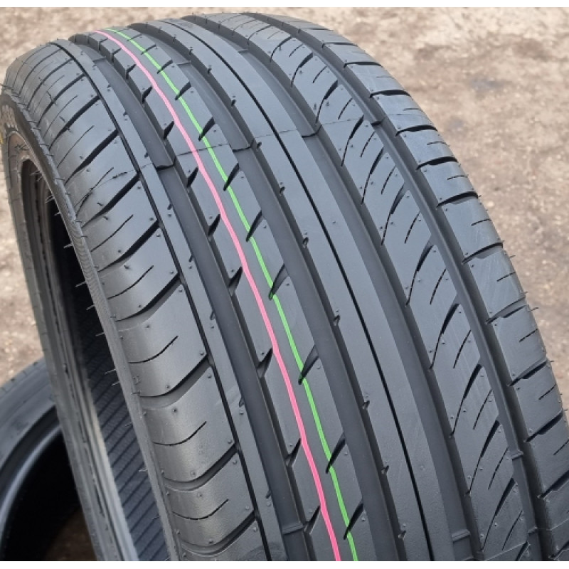 Sunfull - Sf888 - 215/55 R16