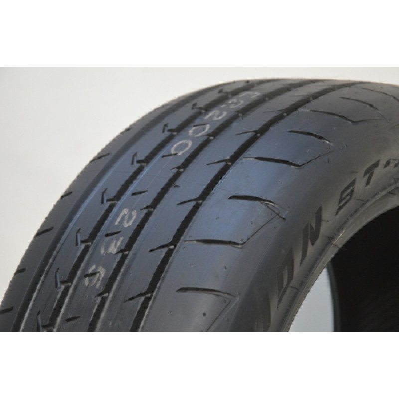 Federal - Evoluzion ST-1 - 225/45 R19