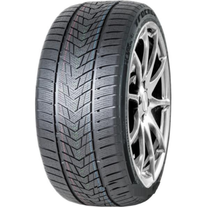 Tracmax - X-privilo S330 - 215/45 R18C