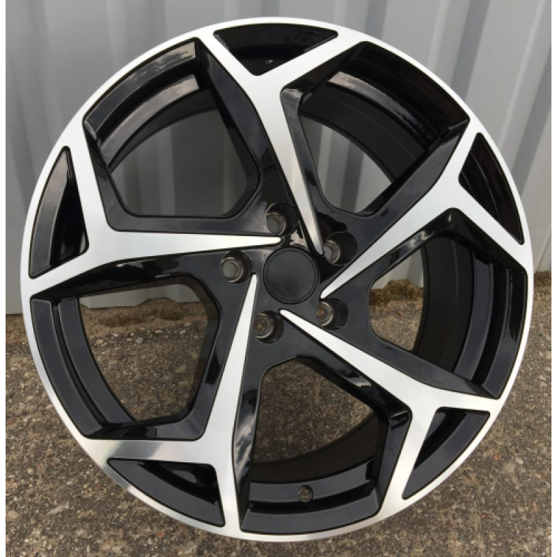 Replica Wheels XE182 18 8 5x112 ET44